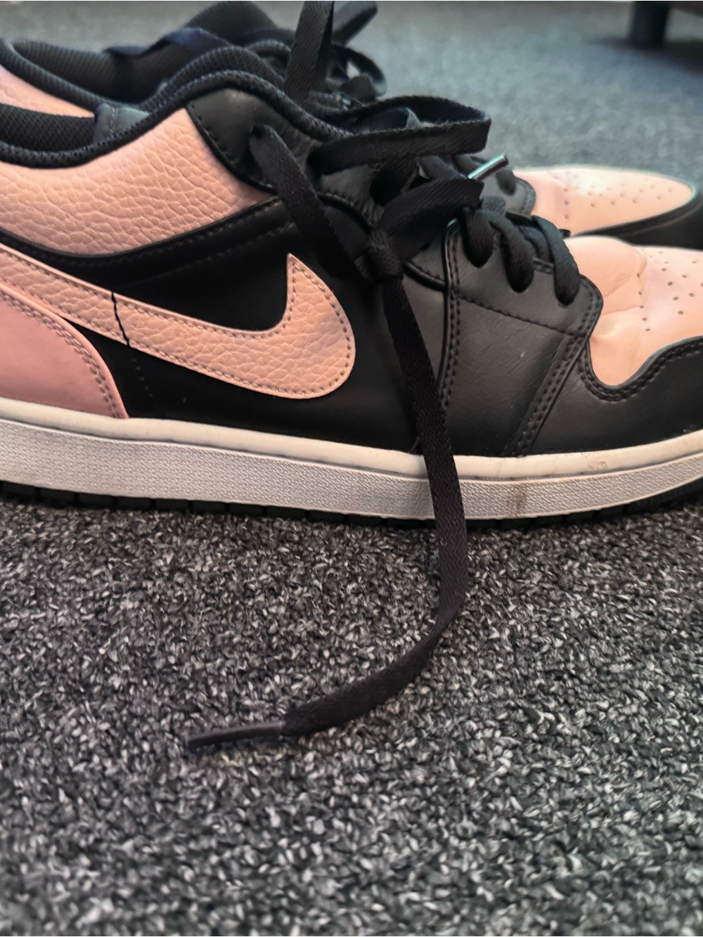 Nike Jordan 1’s Men’s Low-Top Sneakers - Black & Light Pink